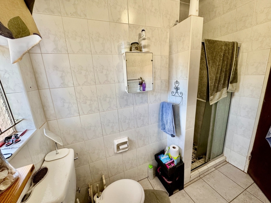 5 Bedroom Property for Sale in Potchefstroom North West